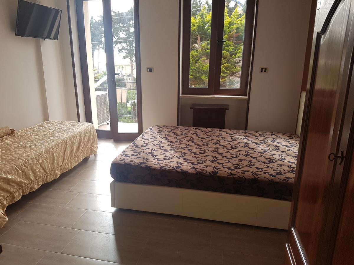 Rivabella Beach Hotell Gallipolli Exteriör bild